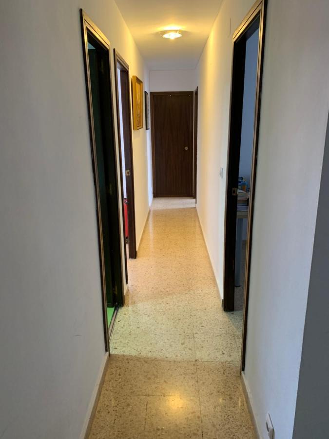 Habitacion Con Cama Individual, Piso Compartido En Avenida Blasco Ibanez Valencia Exterior photo